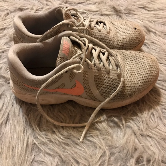 Nike Revolution 4 Sneakers - Picture 4 of 5